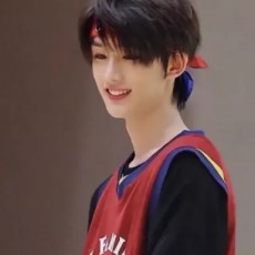 比邻星