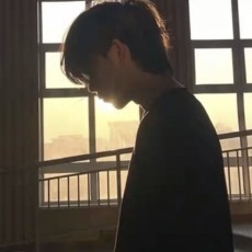 隐身守候