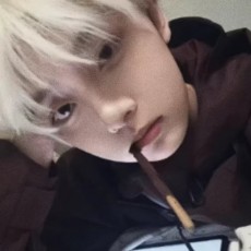 :睿:
